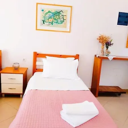 Sea Side Serenity 8