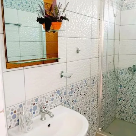 Lägenhet Sea Side Serenity 8 *